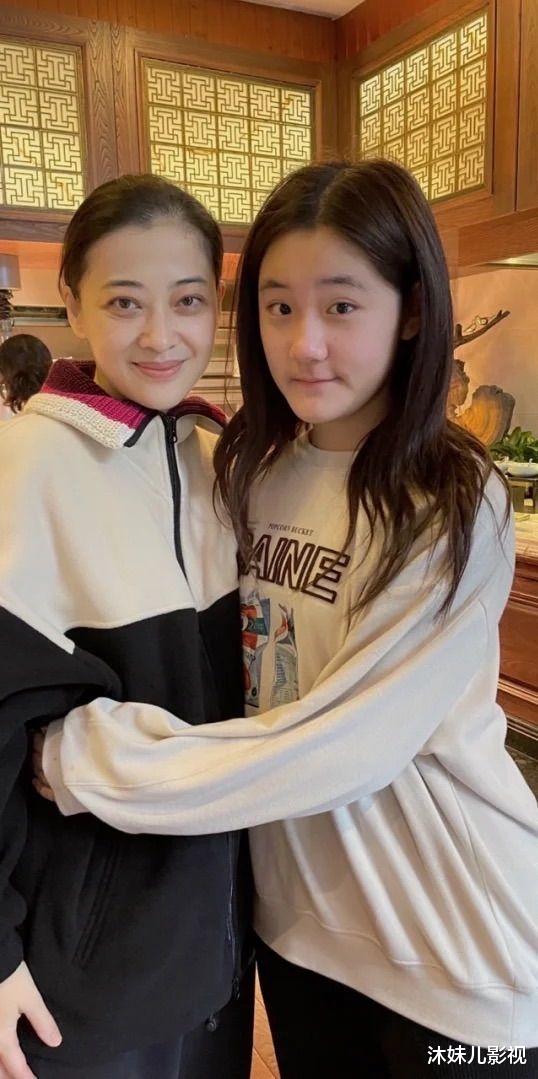 不包装修图刘涛肤色黑并不漂亮,被梅婷碾压,气质不是一档次!