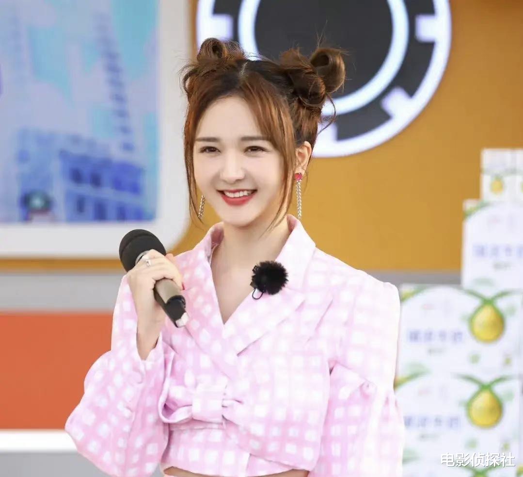 湖南卫视|快乐家族5人沉寂后，湖南卫视主持人大洗牌，2位后浪独当一面