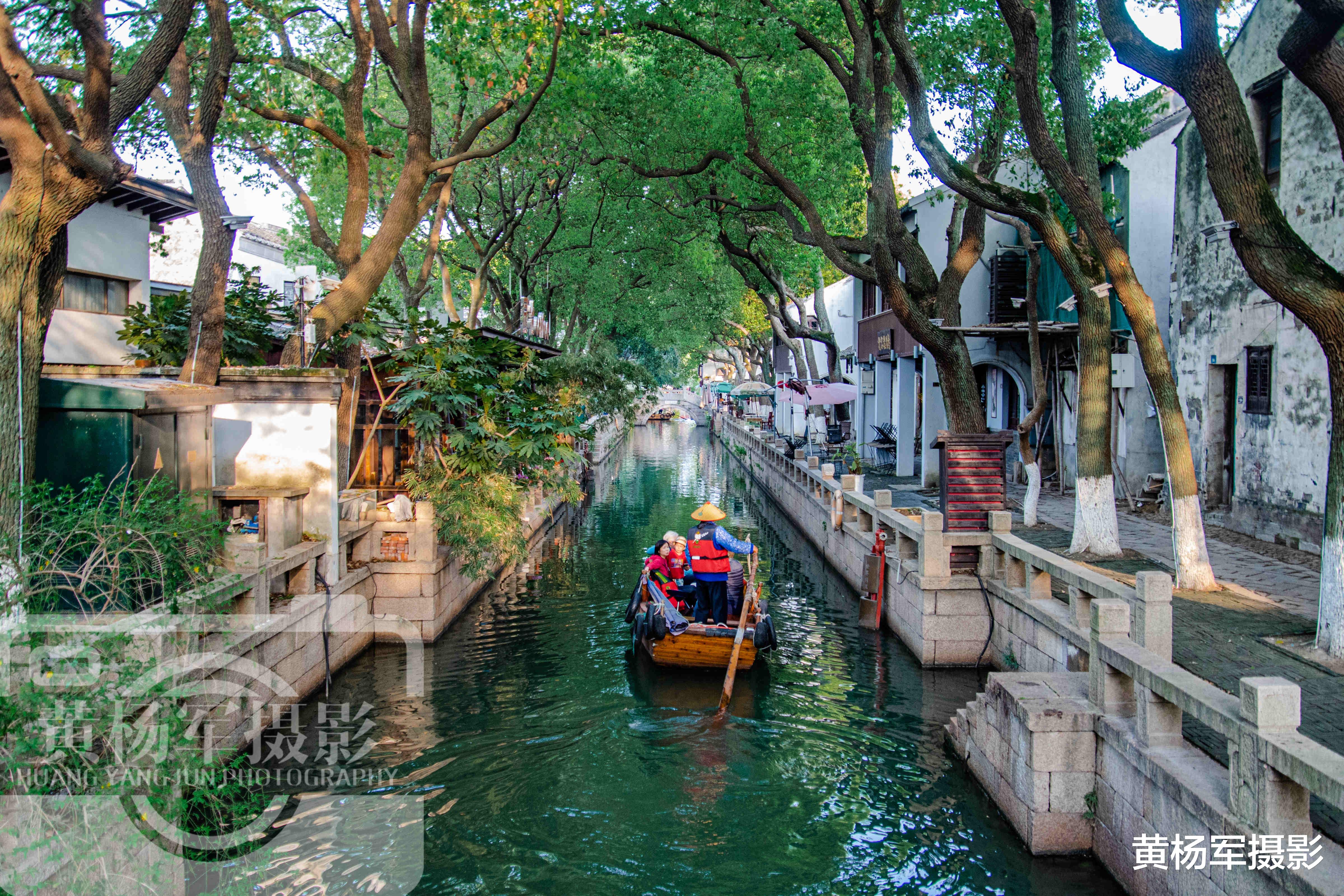 四线城市|中国最宜居的新一线城市，常住人口为12748262人，环境幽静风景美