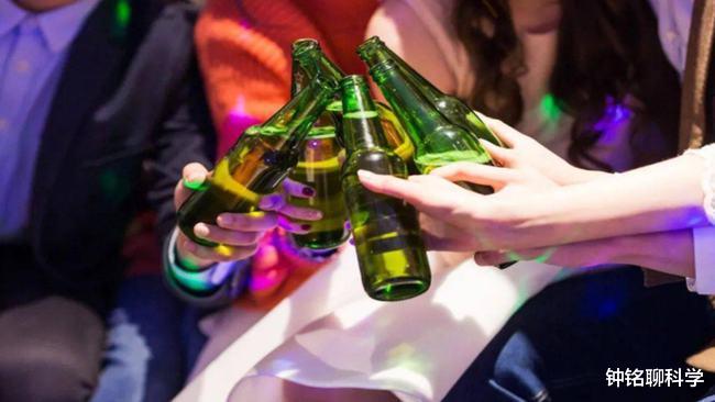 “听话水”是什么水,有多恐怖?51岁网约车司机用它侵犯多位女性