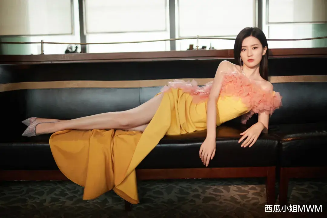 金晨|去年还不动声色，今年突然觉醒的大美人！| 年终总结系列