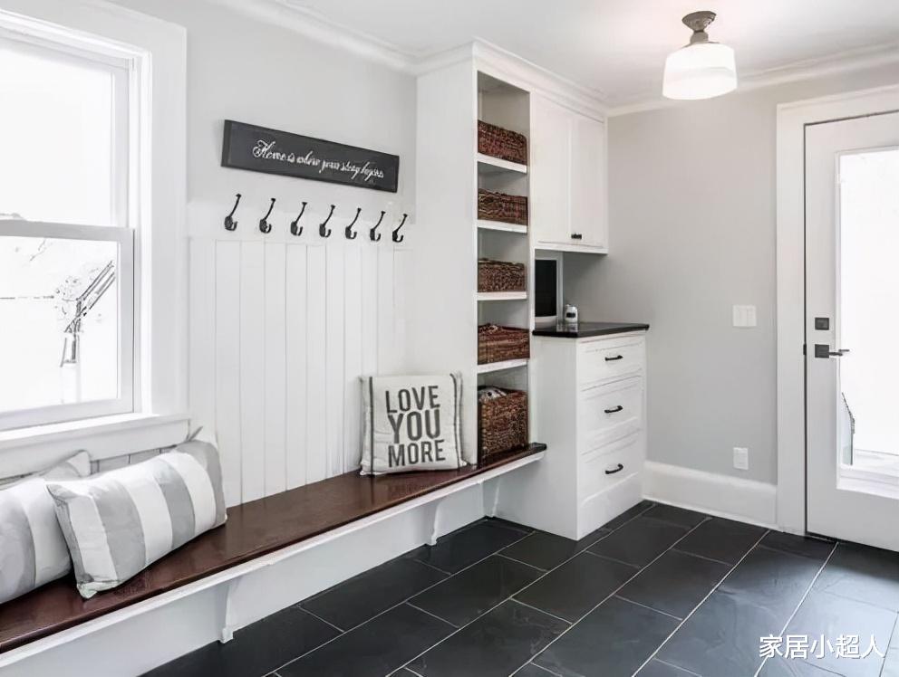 装修时，她做了很多小决定，入住后一周不做家务，还被人夸勤快