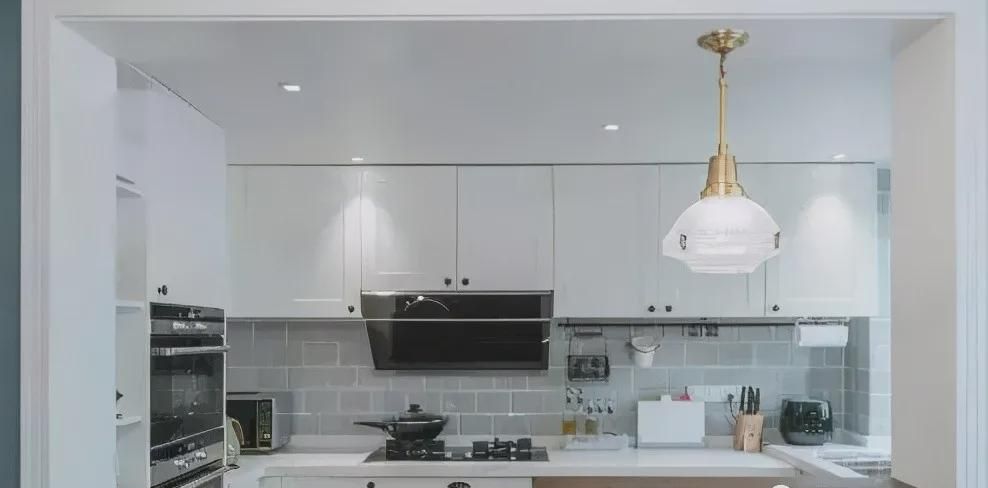 110平新房装修超漂亮,头次见阳台隔断这样设计,卧室收纳最明智