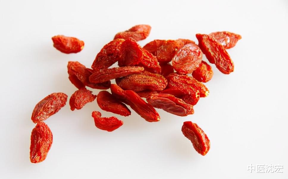 中药|精血不足，人显老？三味中药，扫除早衰，补肝肾、填精血、乌须发