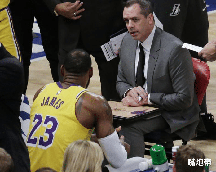 詹姆斯·哈登|詹皇終于淪為第2人！庫里第4，哈登第8，最新超巨排位讓NBA變天了