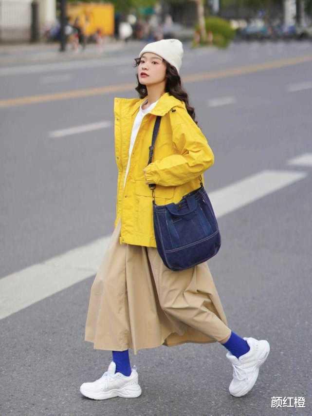 颜红橙 冬天一定要备一条高腰半身裙！不管是H型还是A型身材，都遮肉