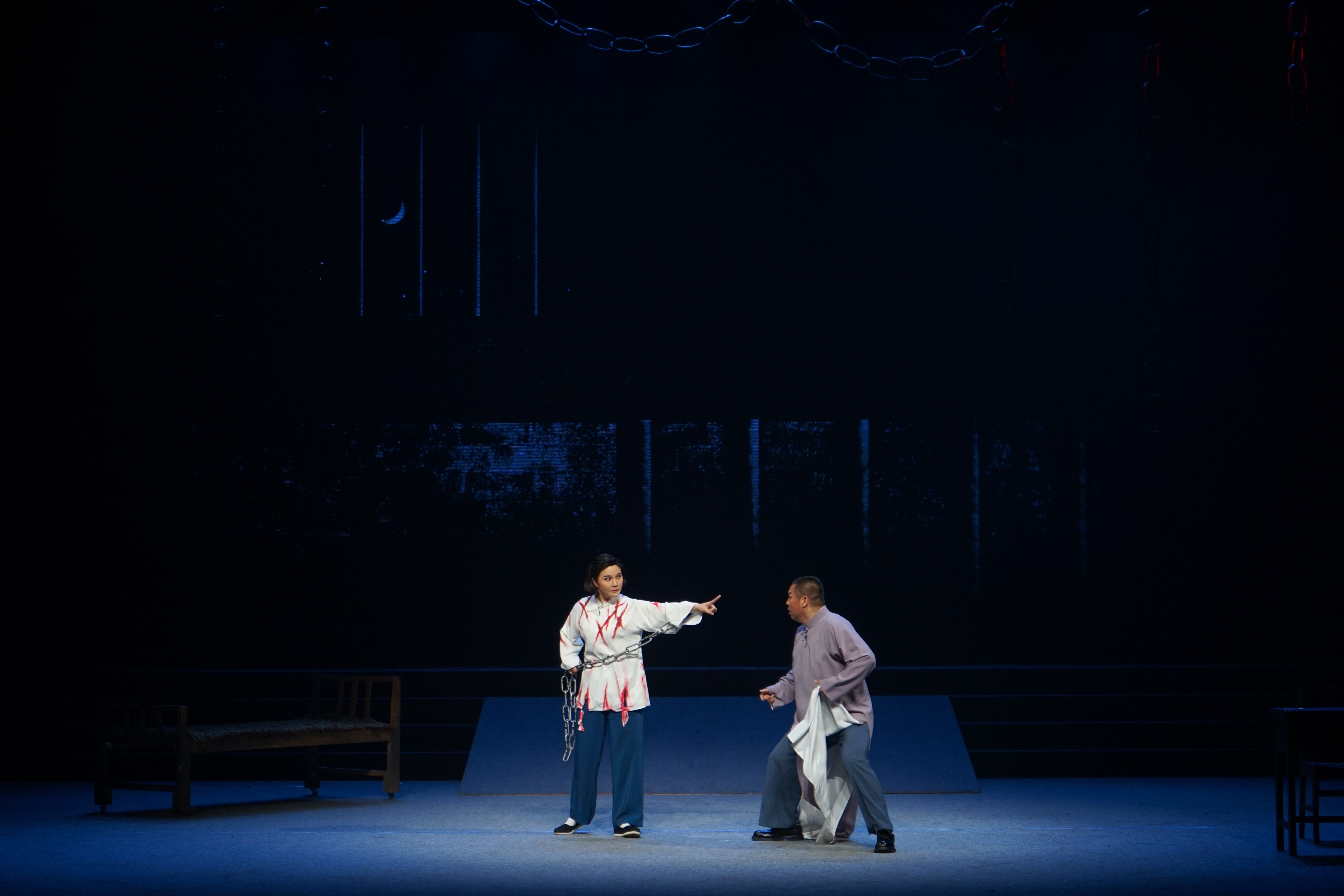 哲观世界 唱党史故事 传红色基因