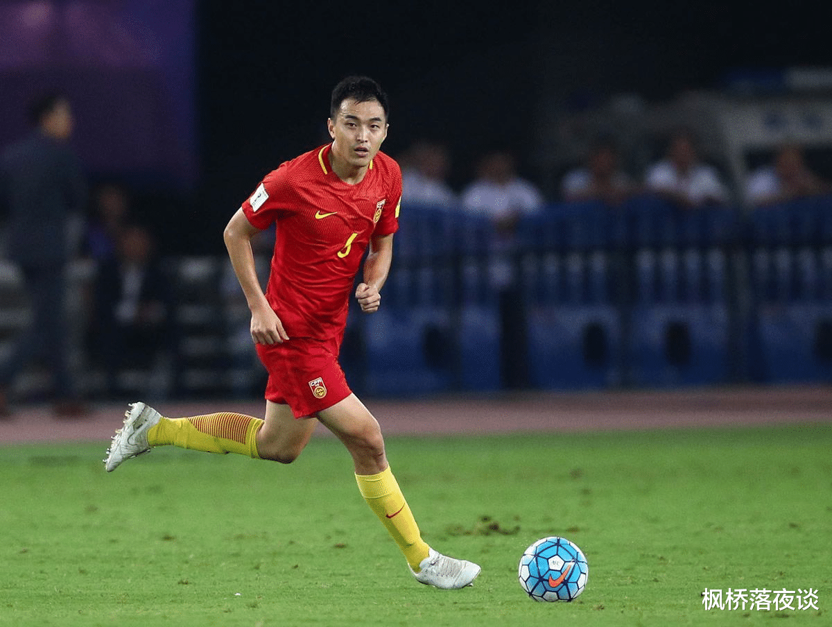 李鐵|比武磊的作用更重要！李鐵陣容中有真正大將，他讓隊(duì)友很安心！