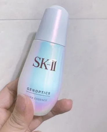 胶原蛋白 如何选择好用的美白精华液？这些精华液，让肤质更加弹润有活力