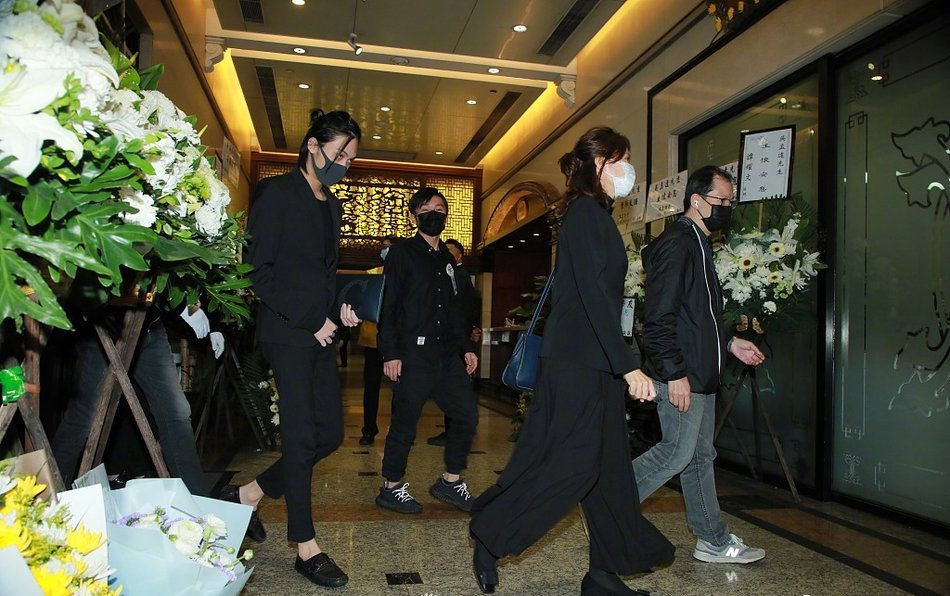 吴孟达|吴孟达出殡，没有安排明星扶灵，小儿子“只顾耍酷”引争议