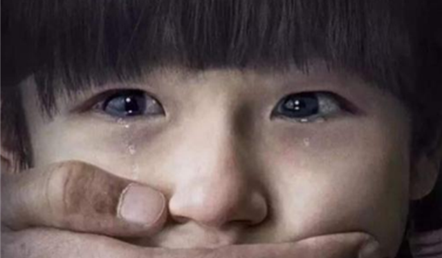 情窦初开的青春|青海母亲燕志云：虐死6岁女儿判刑7年，出狱后挖其骨灰踩踏泄愤