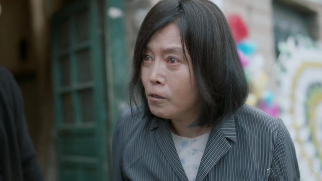 丁嘉丽|丁嘉丽：抛夫弃女搞外遇，孙红雷蹿红翻脸不认人，如今她怎样了？