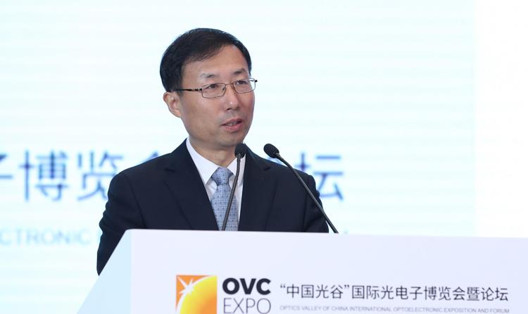 情微说 华为宣布决定，工信部明确表态，外媒：任正非把事情做绝了