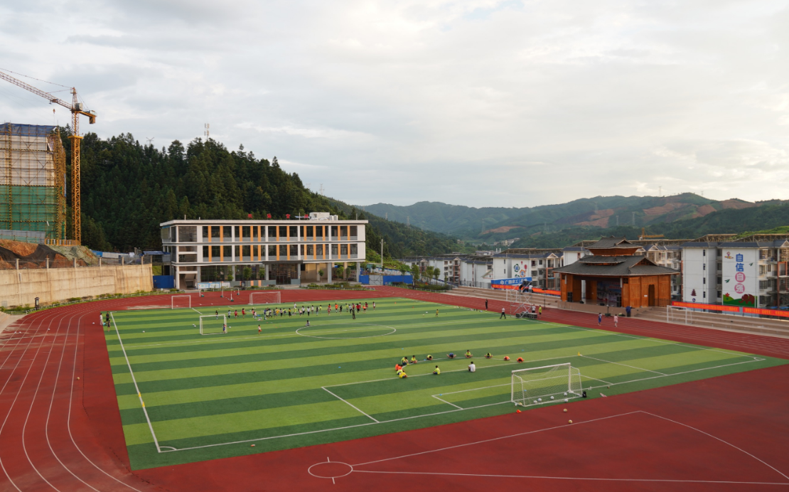 Ainee妈咪|教育部新通知,中小学可能要“民转公”?私立老师将何去何从