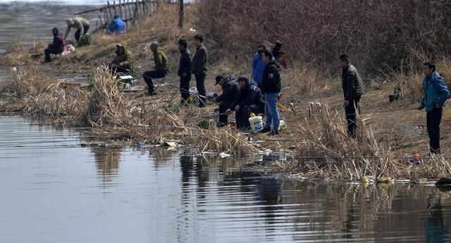 |大河冬季鱼情差，台钓你钓深还是钓浅？可以当作参考