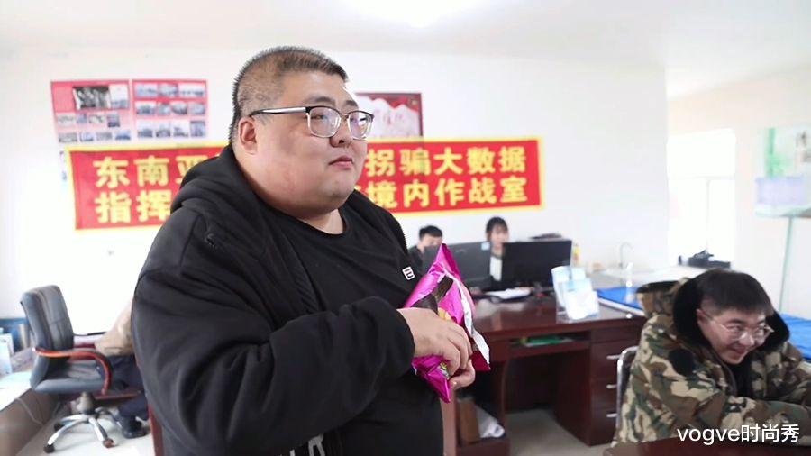 吴京|网红泡泡龙离世后，网友想起敬汉卿，被称为“死神之子”的男人