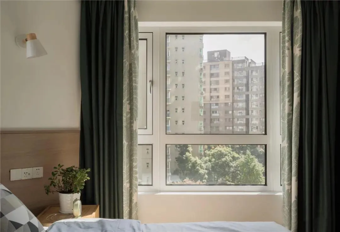 80㎡老旧小三居,改清新日式灵活两居,一个人的生活随性自由~