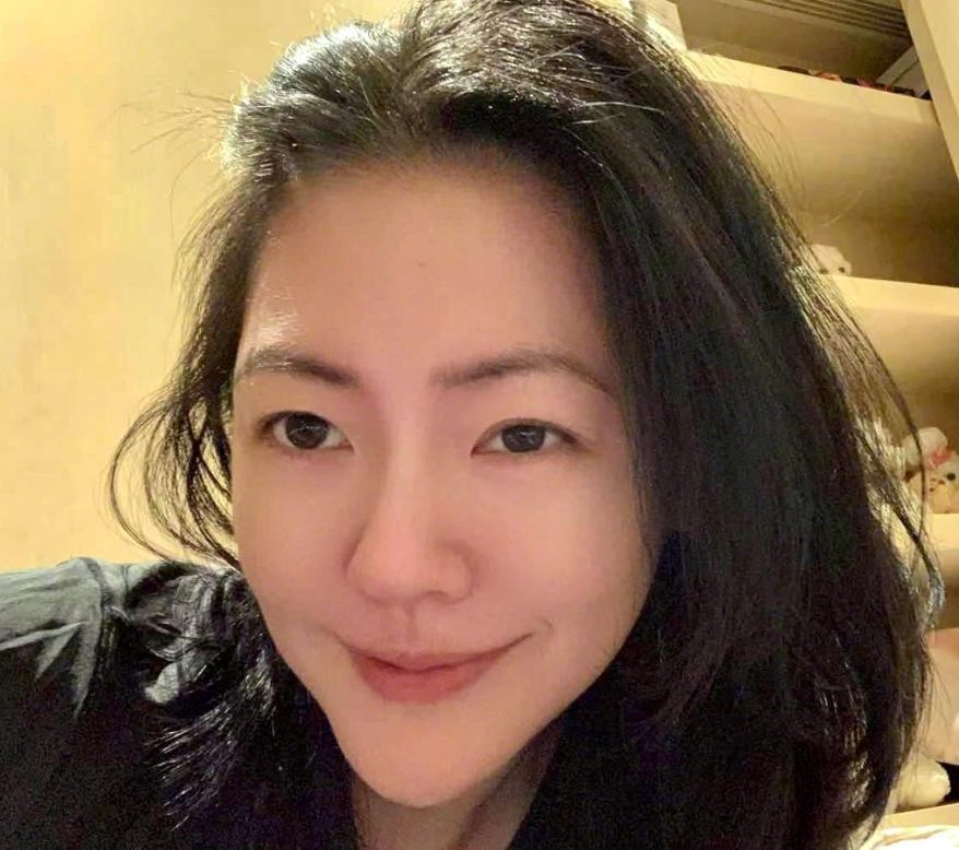 小S|小S新综艺惹争议，为博关注没底线，自曝被老公家暴