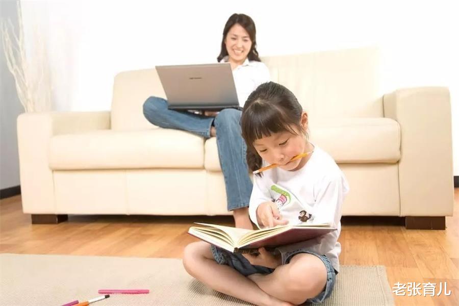 老张育儿|孩子三岁识字好,还是四岁呢?其实识字和年龄无关