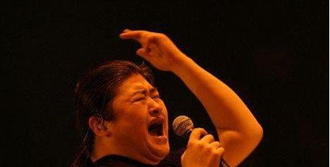 刘欢|自2009年确诊后，刘欢乌发变白丝，今再传病情恶化？妻子相守32年