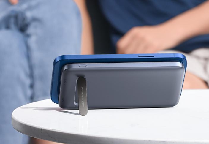 苹果|彻底砍掉充电口！iPhone13或采用无孔化设计，Lightning接口将成历史