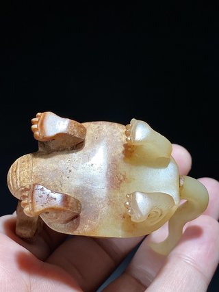 |明以前 和田玉受沁 龟鹤延年 龙龟 龟鸟摆件