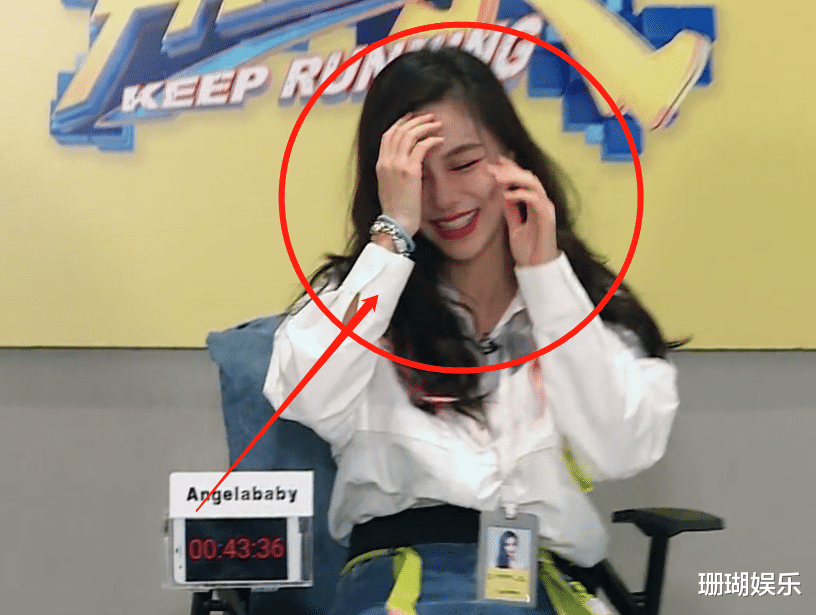 蔡徐坤|蔡徐坤起跳式钻被窝看呆众人，baby模仿不料翻车，网友：独门绝技