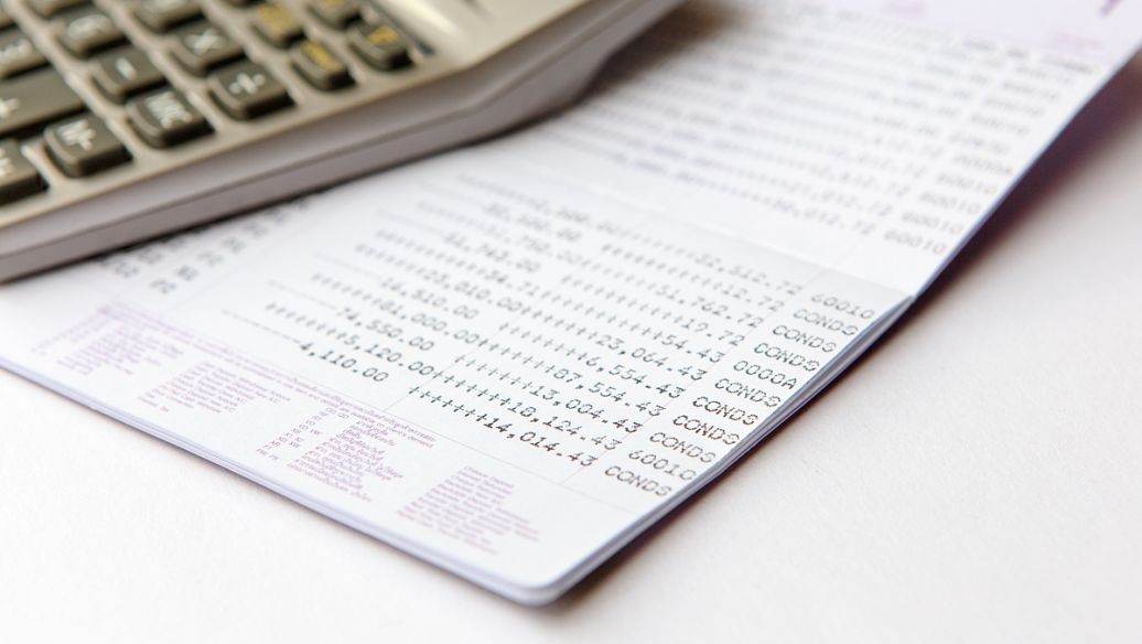 太空 一个盗窃集团的头目，却被数万人奉为女神，她为什么惨遭巨头封杀