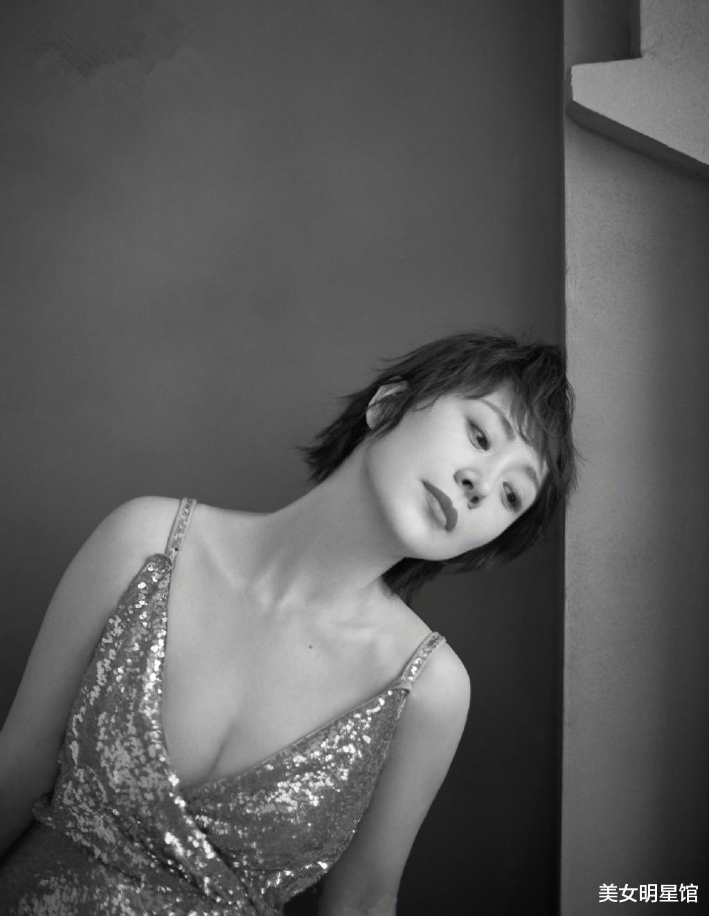 海清|44岁海清，容颜美丽身材有料，女神气质越来越越浓了！