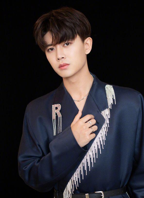 吴磊|任嘉伦老婆不让拍吻戏?吴磊宣传增加?张雨绮、杨幂、巩俐等消息