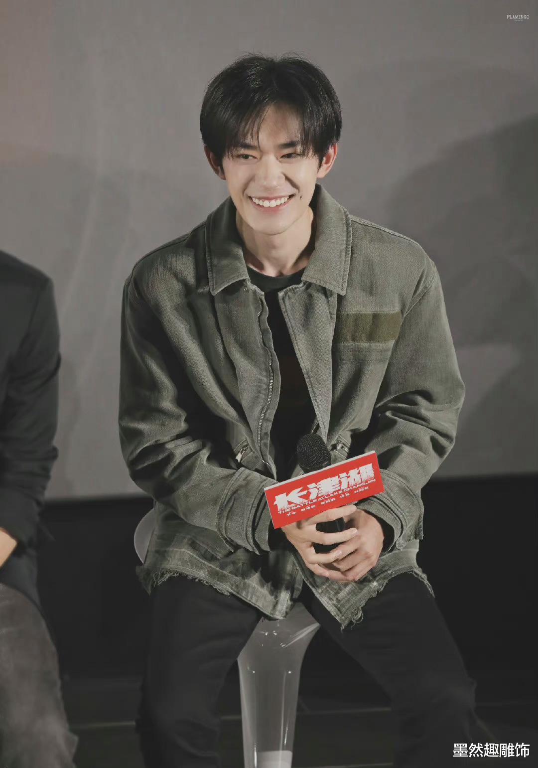 电影|TFboys感情多好？《长津湖》首映，王俊凯工作室包场看千玺的电影