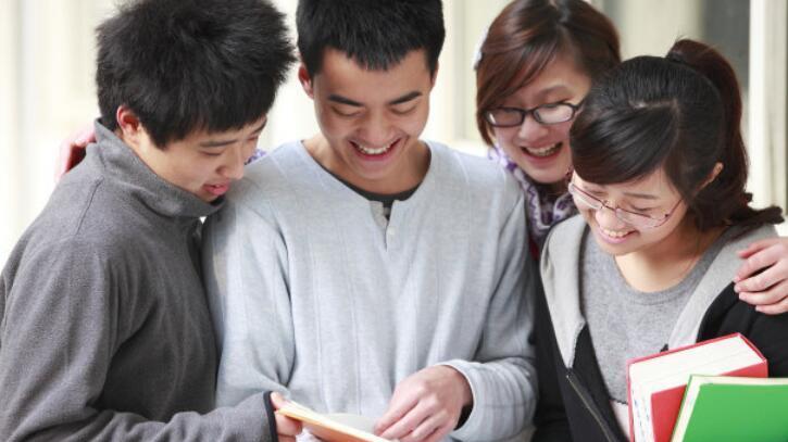 高秀花说育儿|来自初中生的疑惑：为什么老师劝我去“技校”，而不是上高中？