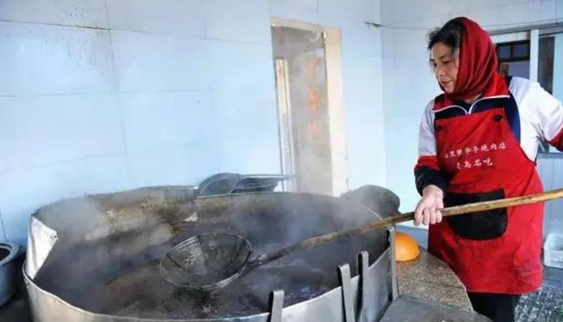 特色美食速递 青岛小镇上的非遗美食,曾上过CCTV,城里大爷大妈奔波70公里来买