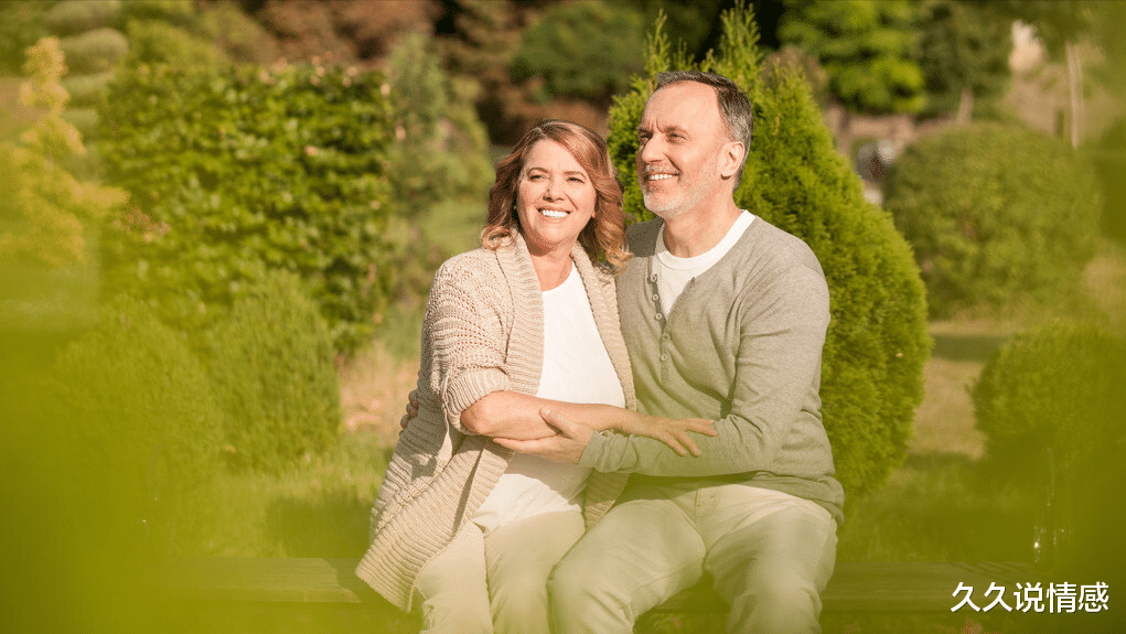 久久说情感|大爷相亲太疯狂,阿姨:请我吃餐饭,吃完就跟你回去,钱好商量