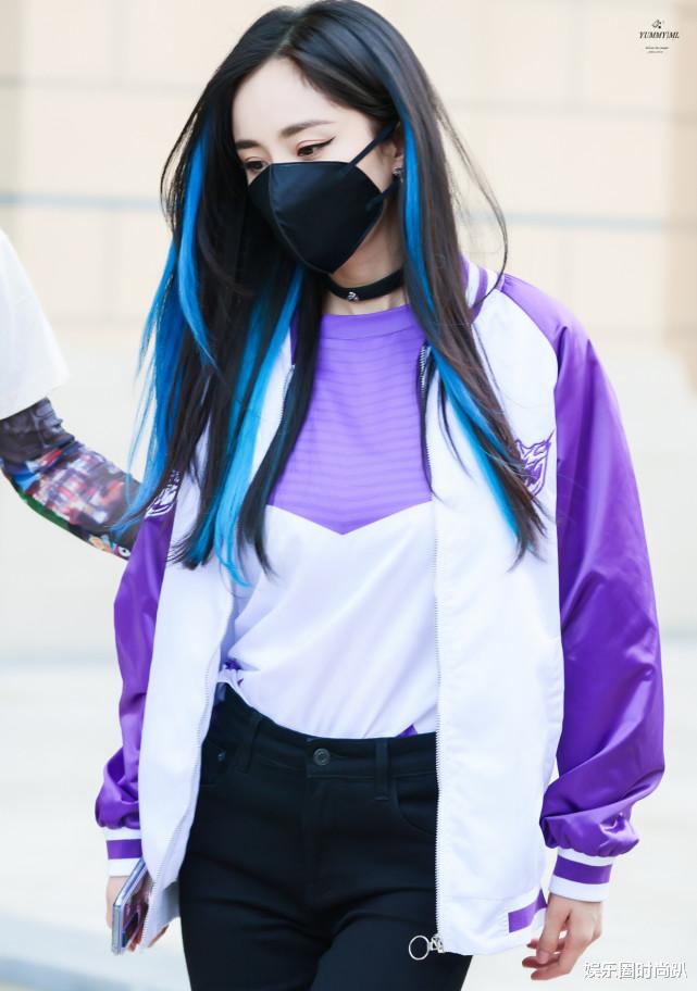 娱乐圈时尚趴|杨幂新造型好飒,“电光蓝”挑染回归青春叛逆期,女孩都好这口?