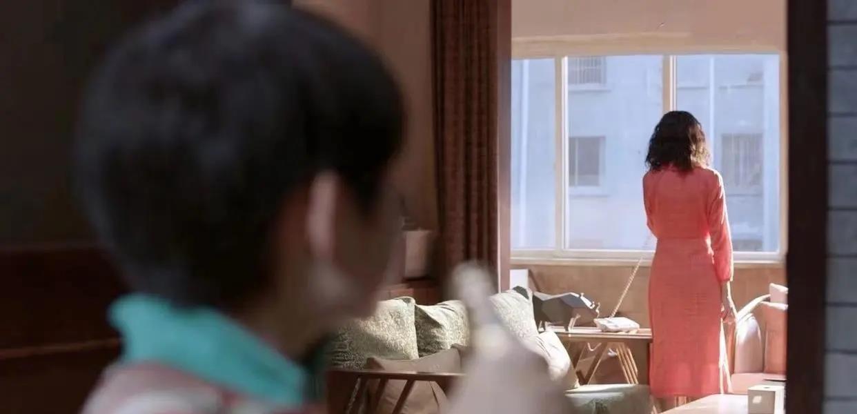 沈雨|还用猜吗？何伟光就是凶手，片头的照片已经有所提示了