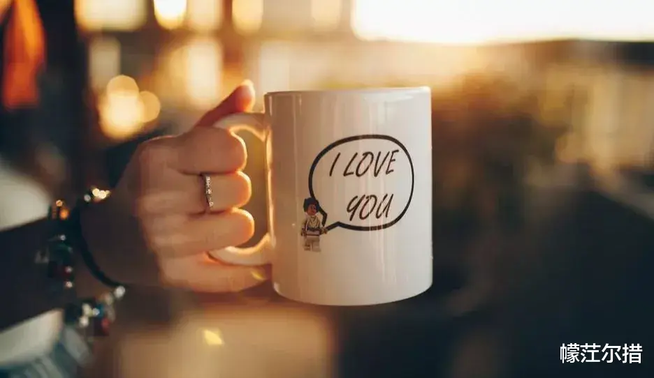 幪茳尔措 过儿和姑姑终于在一起了！只愿初相见，不相忘，把手牵......