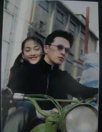 章子怡|周迅的“男友更换史”：平均两年换一个，40岁任性回归单身