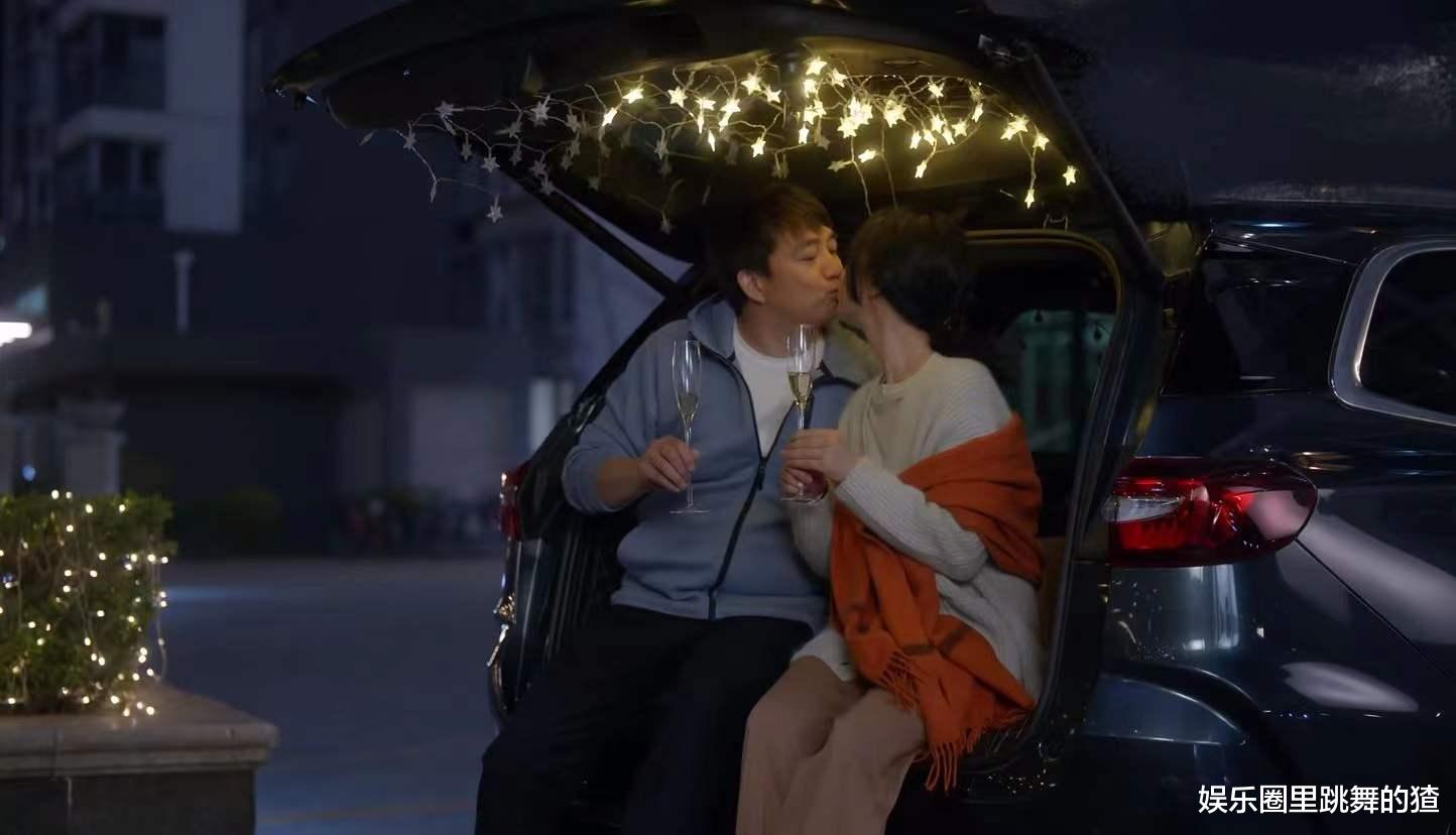 小敏家|《小敏家》结局：俊俊高考再落榜，佳佳却出国，穷儿富女差距明显