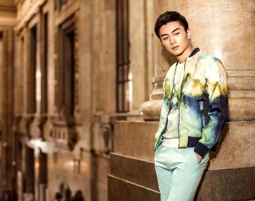 陈晓|陈晓夫妇为儿子庆生，一家人罕见同框，画面温馨且歌声动听