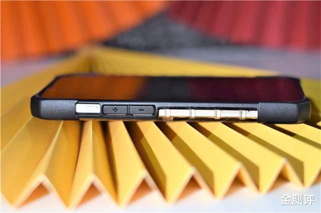 iPhone13怕摔,2500入手9款保护套,你觉得哪个好?