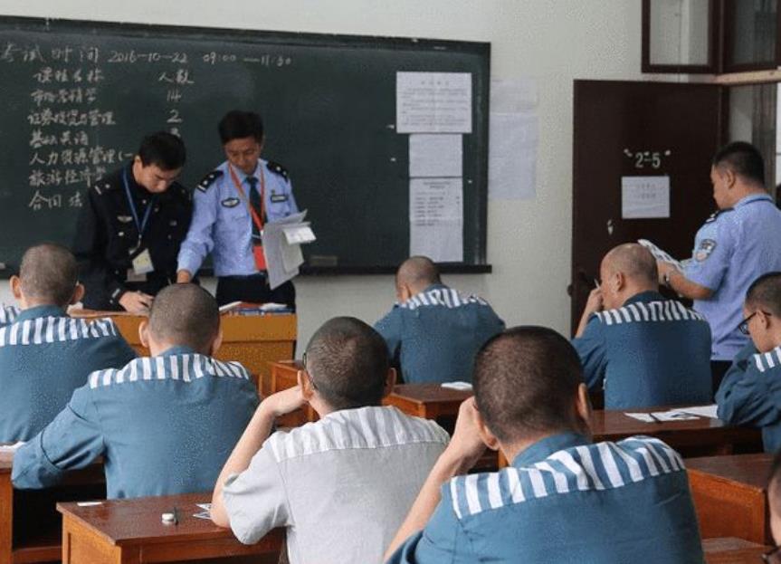  被判“无期”的罪犯：每天在监狱里干什么？说出来可能都不信