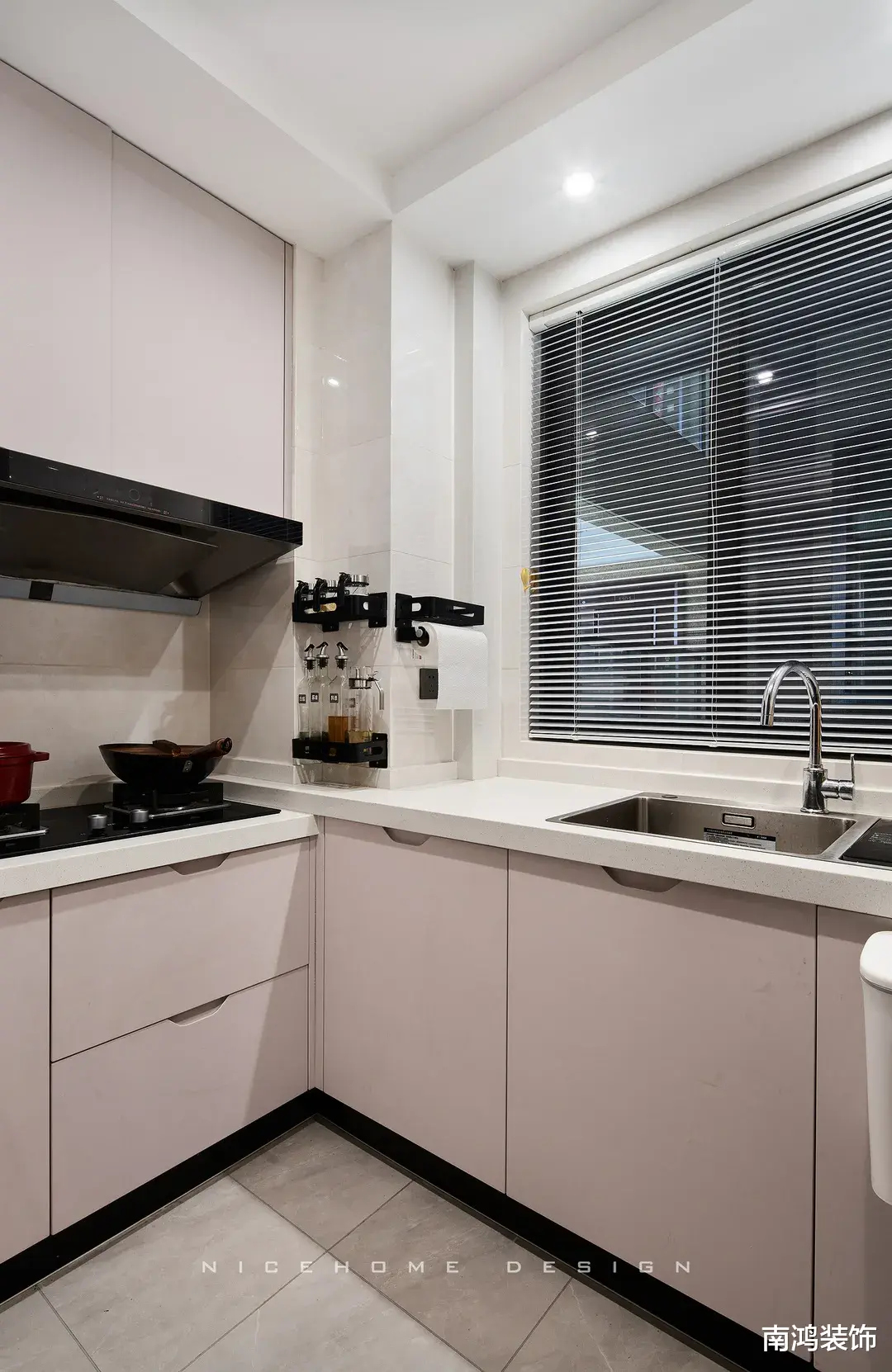 百搭厨房配色方案，你还只会“黑白配”吗？