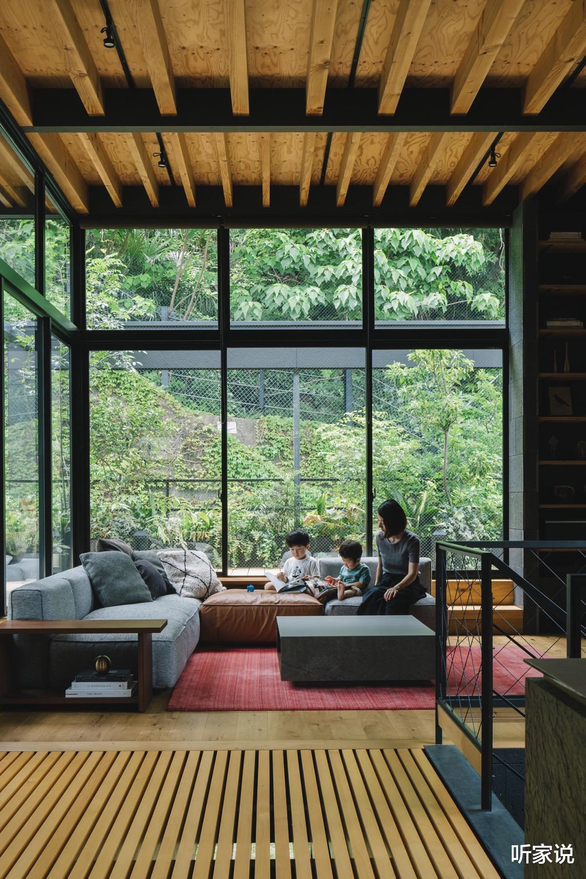 听家说|日本34岁单亲妈妈自律生活:独自抚养俩儿子,把家收拾得一尘不染