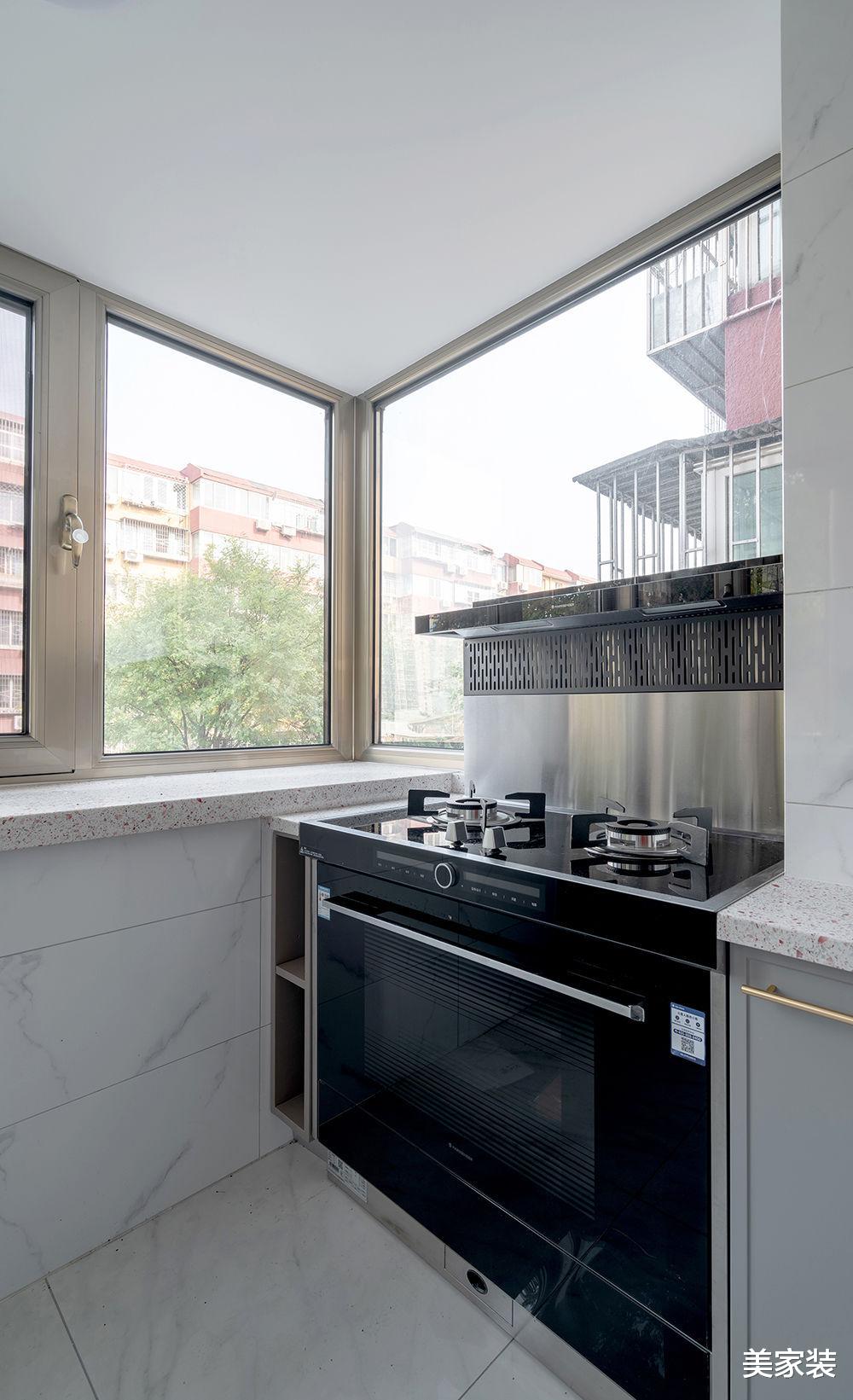 75平米的原木系家居,不仅有舒适的空间,更有超强的储物能力