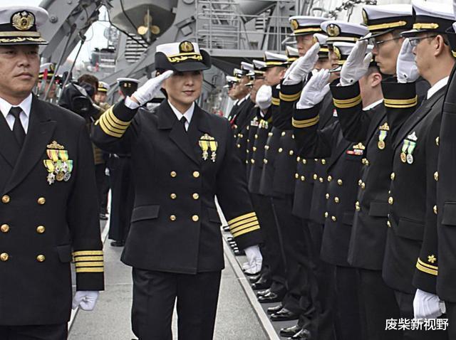 日本自衛隊首位女艦長，四十多歲仍然風韻猶存，很受美軍看好-圖3