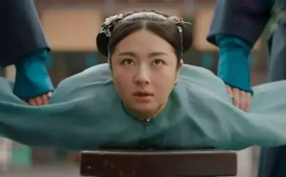 阿娇|5位身材对不起脸的女星，每次红毯别人斗艳，她们却犹如公开处刑