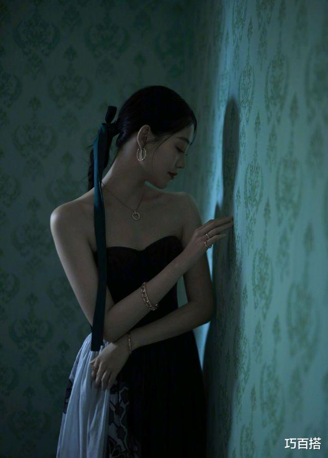 祝绪丹|祝绪丹时尚感深得杨幂真传!穿西服套装秀美腿,身材好衣品赞