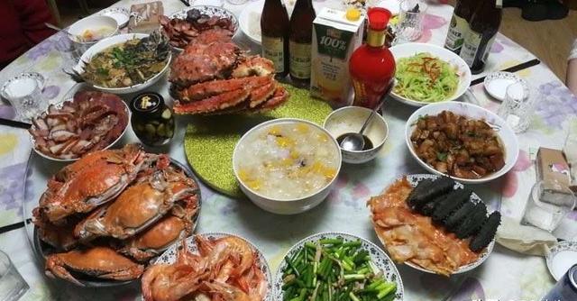 欧问凝|“请人吃饭,借口上洗手间结账了,比当面来得舒服”你怎么看?