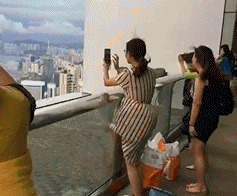 黑丝 大兄弟，你来健身房的目的太明显，你的动作早就暴露一切！